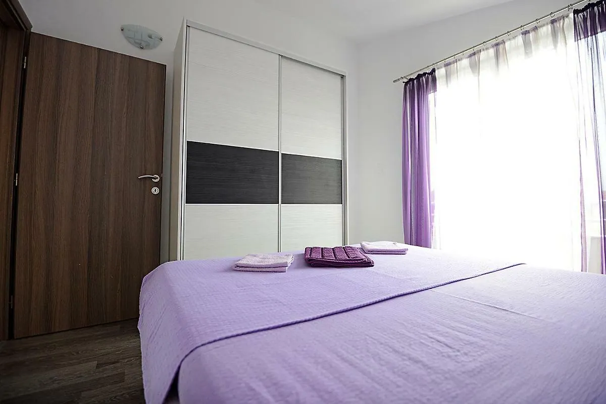 Apartment Mario Pula